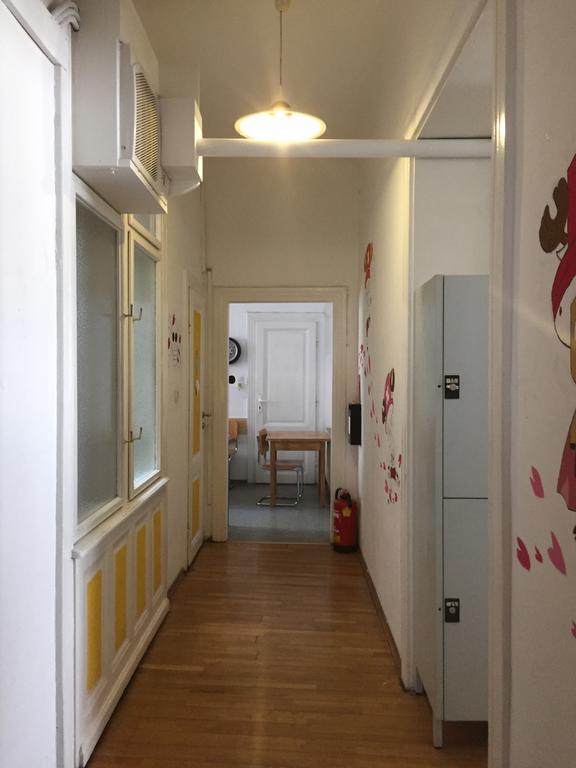 Chichilli Hostel Vienna Luaran gambar