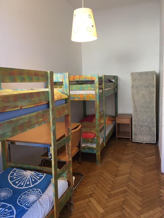 Chichilli Hostel Vienna Luaran gambar