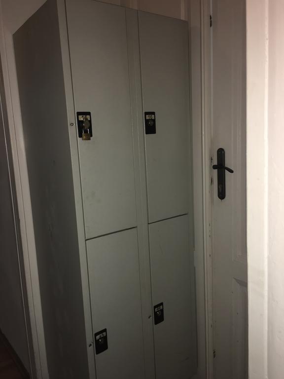 Chichilli Hostel Vienna Luaran gambar
