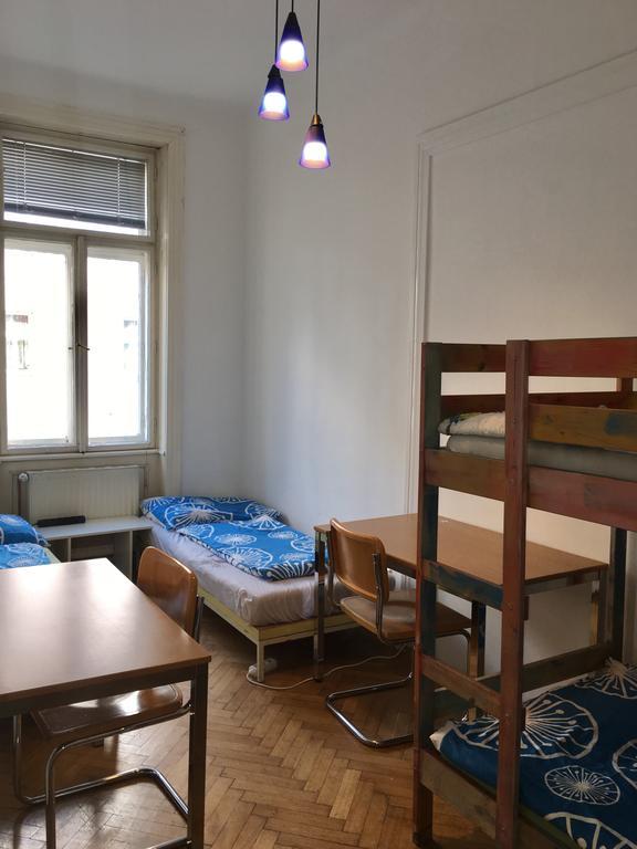 Chichilli Hostel Vienna Luaran gambar