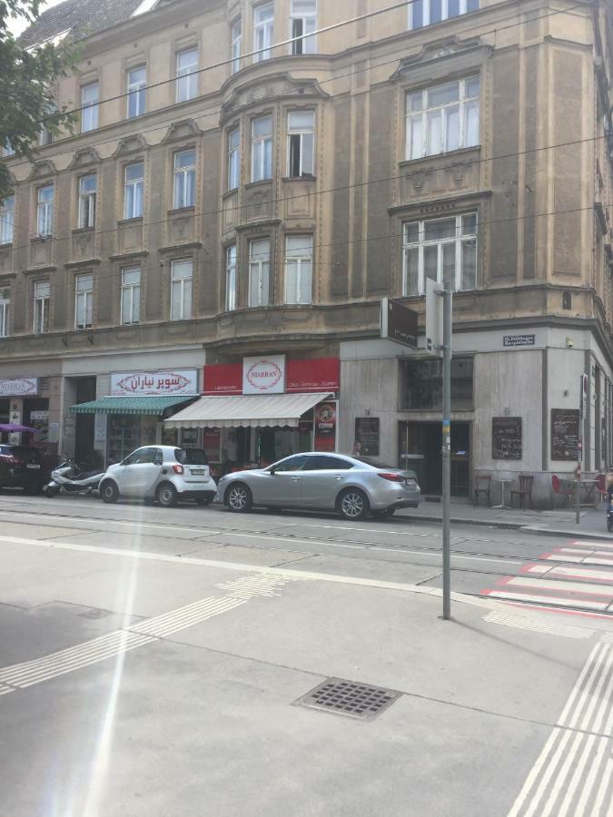 Chichilli Hostel Vienna Luaran gambar